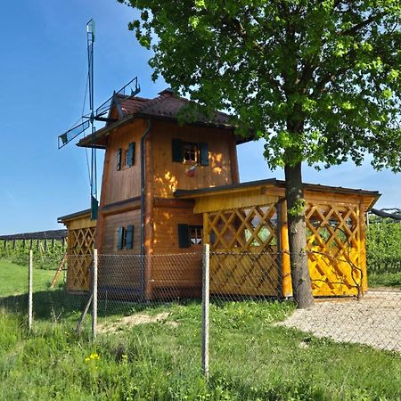 Unique Wooden Holiday House In Nature Lukovica pri Domžalah المظهر الخارجي الصورة